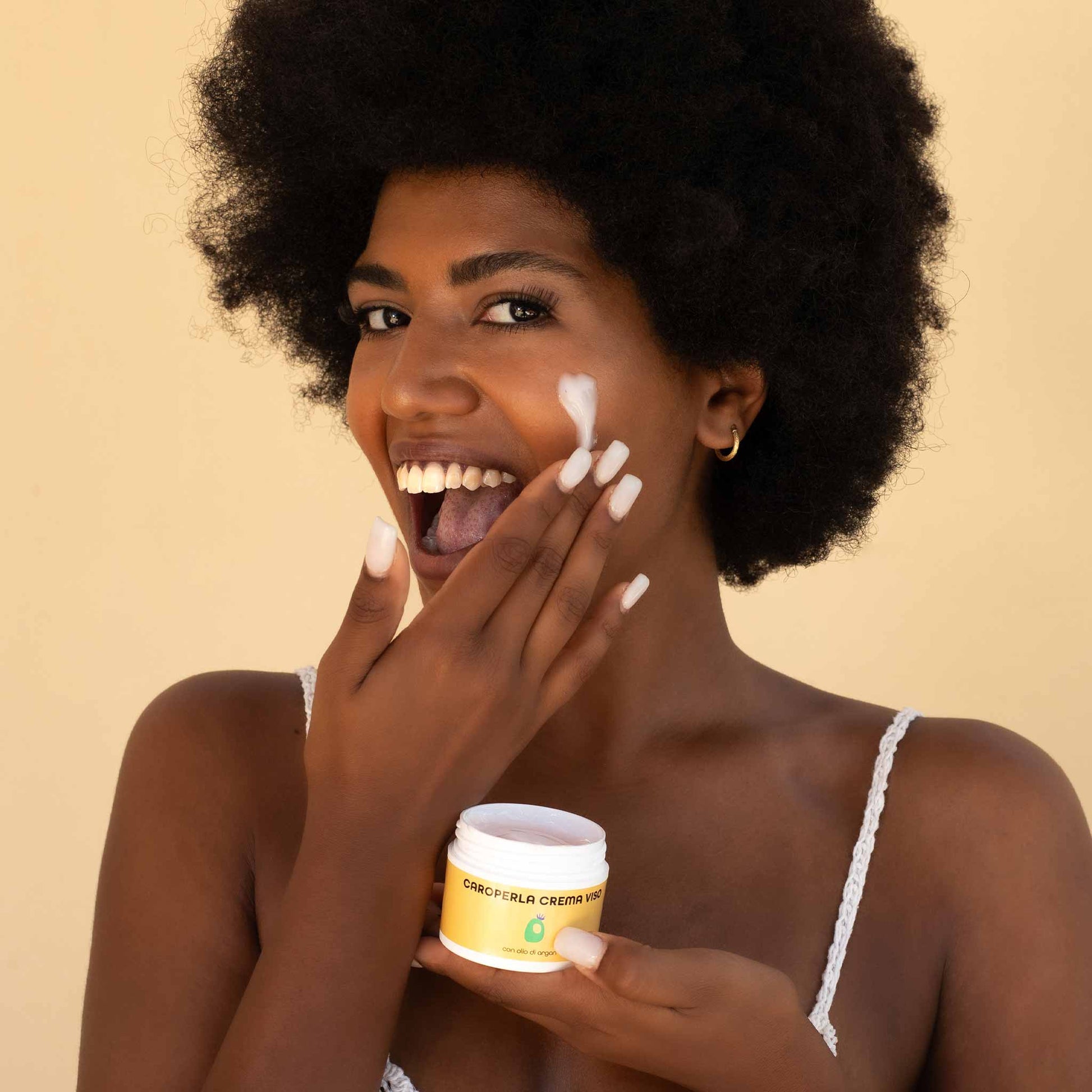 Siero viso Caroperla di Caro Beauty azione idratante, ideale per pelle sensibile e delicata Crema Viso Pelli Secche Argan 8